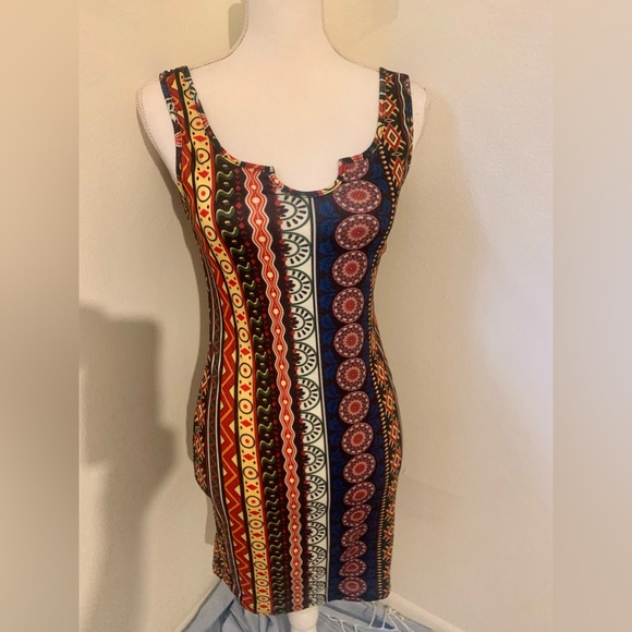 Islanddreamin Dresses & Skirts - Cute Tribal dress. NWOT